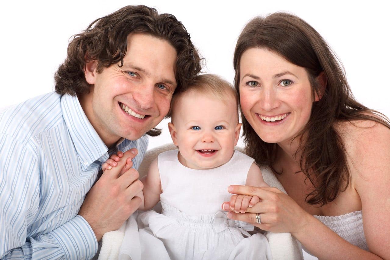 family of three 871290963799xUk 1